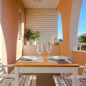 villa-lena.hotelinzadar.com/